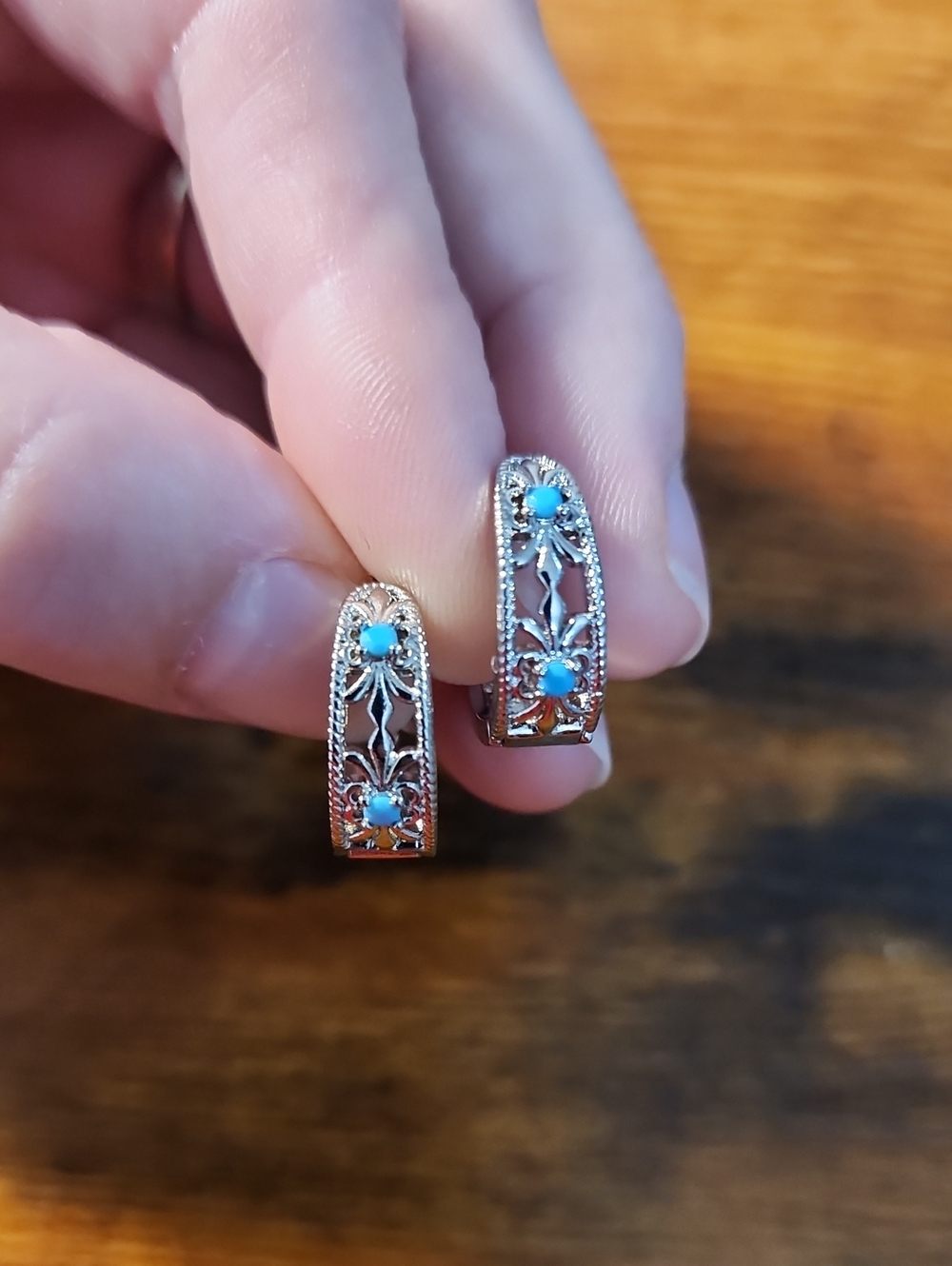 1 Pair Vintage Hollow Geometric Blue Pine color/Turquoise Copper Zirconia Hoop